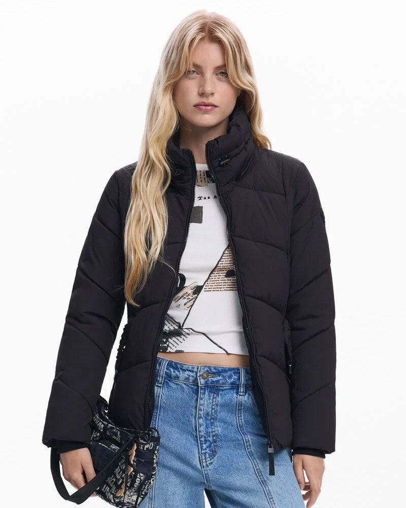 Desigual Giacca Imbottita con Cintura da Donna Colore Nero