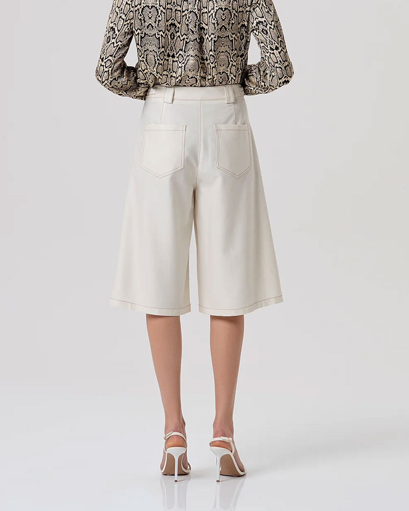 Fracomina Bermuda Flare con Pences Colore Crema